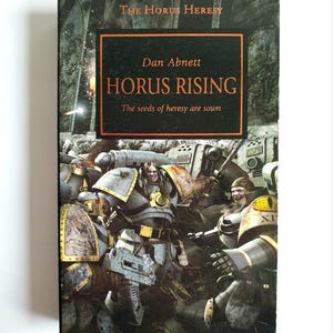 Vintage - Serie La Herejía de Horus, Horus Ascendente, por Dan Abnett, libro de bolsillo imagen 1