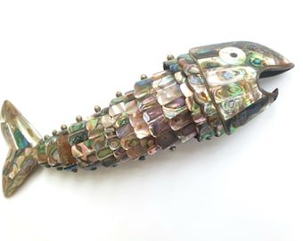 Vintage - Abrebotellas con forma de pez escamoso, de concha de abulón, con escamas articuladas, mexicano, hecho en México - década de 1960