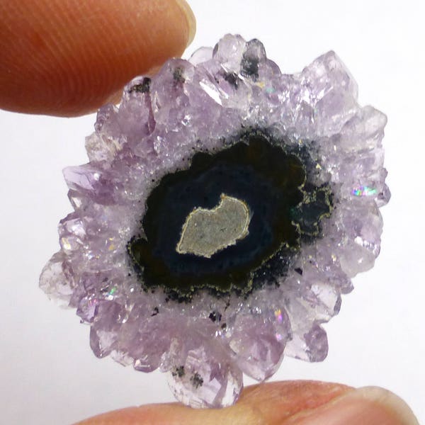 Tranche d'améthyste cabochon en cristal rare poli à bandes Druzy février Pierre de naissance bijoux en pierres précieuses unique en son genre rare bague pendentif