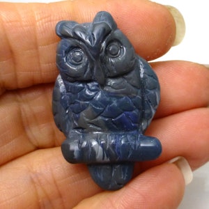 46,035 carats Sculpture en opale hibou massif Lightning Ridge, gelée d'opale noire Roche australienne sculptée à la main, huée gris blanc, grange à grandes cornes