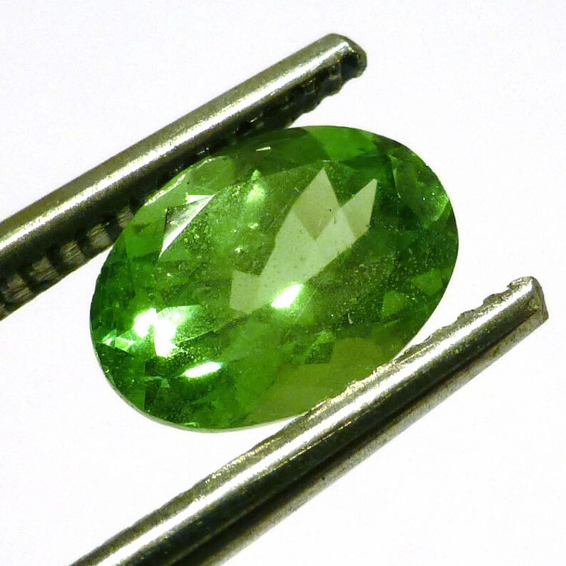Tsavorite Loose Gemstone Hand Faceted 7.5mm x 5.5mm Etsy