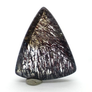 6.735 Carat Melody&#39;s Stein Cabochon Super Seven Kristall Design Dreieck Amethyst Cacoxenit Rutil Lepidochrosit Goethit Rauchquarz