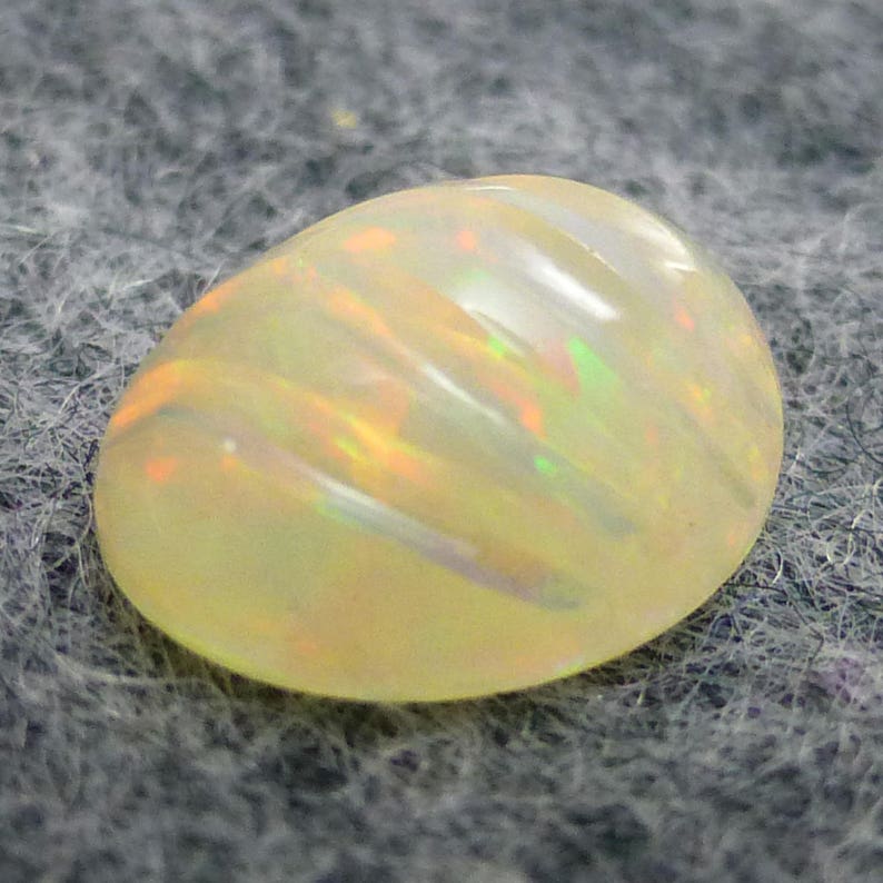 Welo Opal Cabochon 9x7 7x9 9mm x 7mm Carved Domed Oval Solid Ethiopian Orange Red Jelly ONE Ring Stone Bright Flashing Calibrated