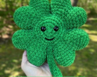 Four Leaf Clover / Shamrock Amigurumi Crochet Pattern
