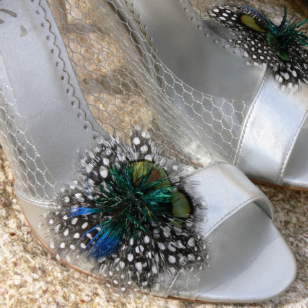 Shoe Clips, Black White and blue peacock feather shoe clips, one of a kind shoe clips, Garter clip, Bag clip, Unique gift, Wedding, Prom