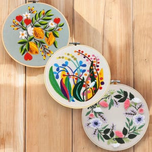 Floral Anfänger Stickpackungen | Stickdatei Kreuzstich lernen | Geschenk für Handwerker | Stickpackung | Kreatives Geschenk | Hobby Geschenk-Set