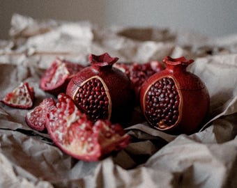 Granaatappelkaars: handgemaakte sojawas in keramische pot, woondecoratie