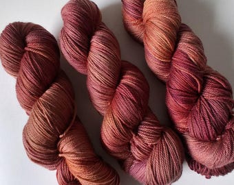 Alpaca Yarn – Hand-Dyed in “Warm Copper Rose” – 320 g