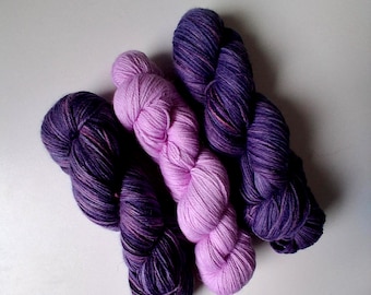 Wool Alpaca Yarn Bundle – Hand-Dyed in Soft Mauve Violet – 500 g Total – 65 Wool / 35% Alpaca – 400 m per 100 g – Sweater Quantity