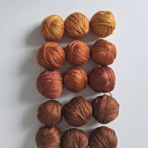 Luxe kasjmier minigarenset – 15 handgewonden mini-bolletjes – Herfstkoperkleur – Zachte premium kasjmier – Breigaren in kleine oplage