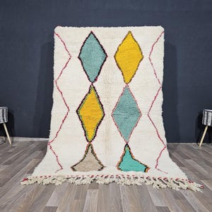 Handmade Boujaad Rug: Authentic Moroccan Berber Wool Carpet