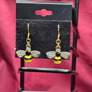 Bee Charm Dangle Earrings – Whimsical Nature Jewelry