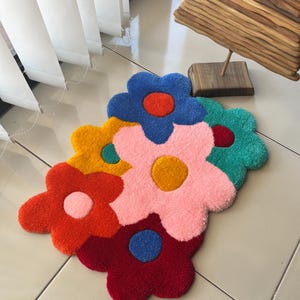 Colorful Flowers Tufted Rug / Custom Tufted Rug / Tufted Area Rug / Handmade Gifts / Luxury Bath Mat / Tufting Rugs