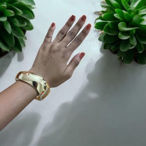 Luxury Jewelry for Women-Elegant Gold Cuff Bracelet
