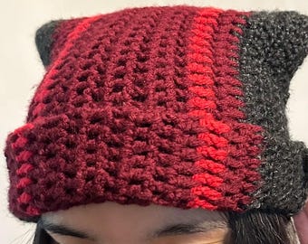 Op Twenty Øne Piløts geïnspireerde Clancy gehaakte beanie