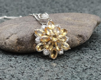 Collar de plata con citrino y flor, delicado colgante floral de cristal amarillo, joyería con la piedra natal de noviembre