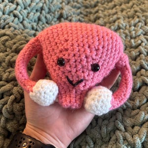 Crocheted uterus