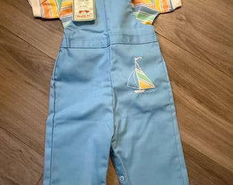 Conjunto de peto Healthtex vintage, nuevo con etiquetas. Aplicación de velero. Camisa a rayas. Talla 18 meses.