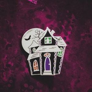 Haunted House enamel pin | glitter pin | Halloween enamel pin | spooky pin | horror enamel pin | spoopy pin | Halloween gift
