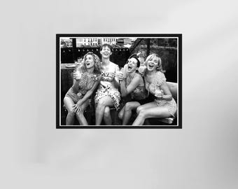 Sex and the City Poster, Black and White, Retro Poster, Wall Decor, Gift for fan, Digital Download, Gift for him