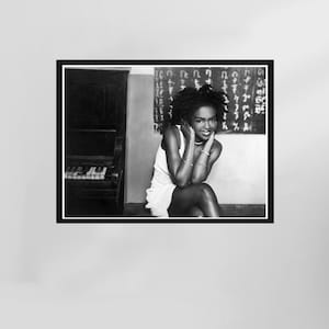LAURYN HILL Poster, Lauryn Hill Wall Art, Black and White, Sade Print, Music Poster, Wall Decor, Gift for fan, Digital Download
