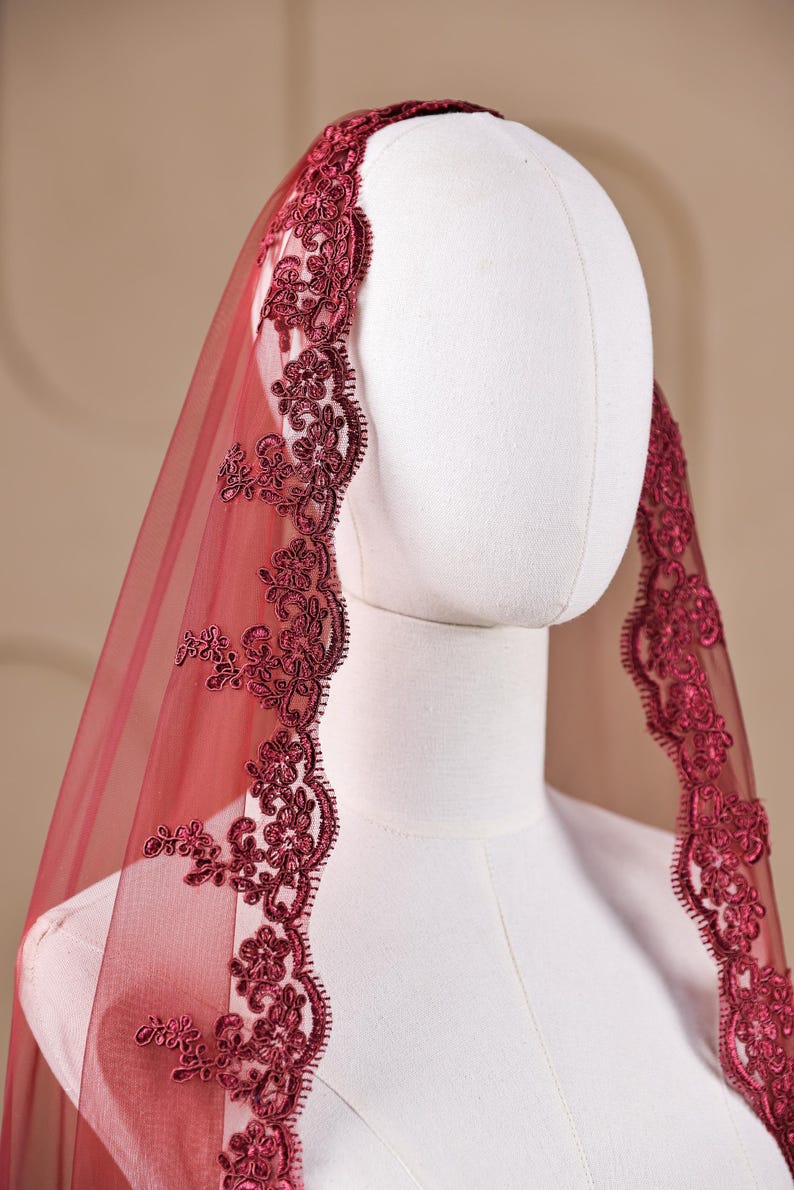 Mantilla Veil Lace Edge• Burgundy Veil for Wedding • Wine Red Bridal Veil With Comb • Classic Bride Vintage Embroidery Veil Appliques Custom