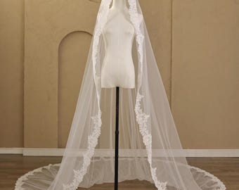 Velo Mantilla con Borde de Encaje • Velo Blanco Marfil para Boda • Velo de Novia Catedral con Peine • Velo Clásico de Novia con Apliques Bordados Vintage