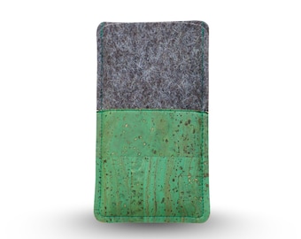 Handytasche Kork & Filz, grün, Handyhülle aus Kork, Filzhülle, maßgeschneidert für dein Handymodell, Kork Handyhülle