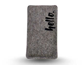 Handytasche aus Filz "hello.", Handyhülle aus Wollfilz, mit Print, maßgeschneidert für dein Handy