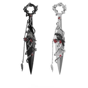 Faca utilitária Raven Kunai - Ferramenta de liga artesanal com gravação de rosas, dupla função para abertura de embalagens e exibição gótica (preto/prateado)