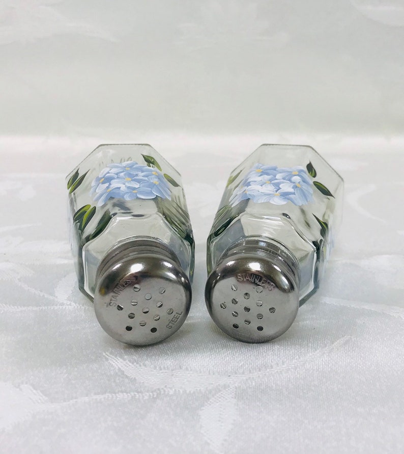 Salt and pepper, shakers,hand painted, blue hydrangeas, gift image 6