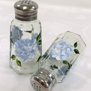 Salt and pepper, shakers,hand painted, blue hydrangeas, gift image 8