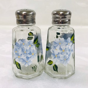 Salt and pepper, shakers,hand painted, blue hydrangeas, gift image 7