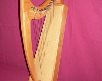 16 String Celtic Harp in Cherry