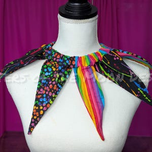 OOAK Regenbogen Jester Kragen Pointed Clown Hals Stück elastisch Pierrot Kragen Clown Cosplay Halloween Kostüm Accessoire SistersEnchanted