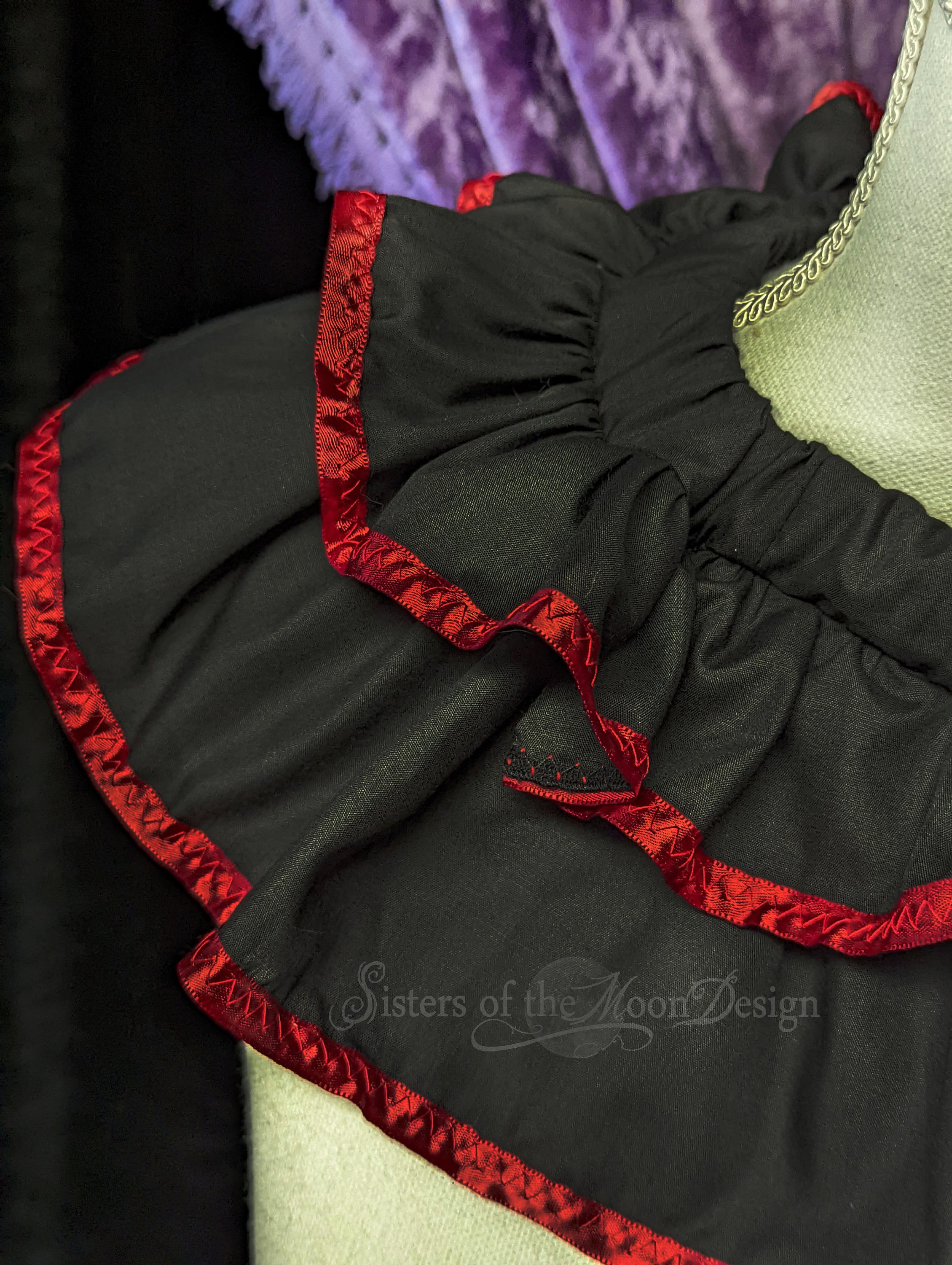 Black & Red Trim Clown Collar Harlequin Neck Ruff Ruffle Two Tone ...