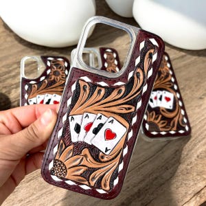 Étui pour iPhone en cuir repoussé Cards