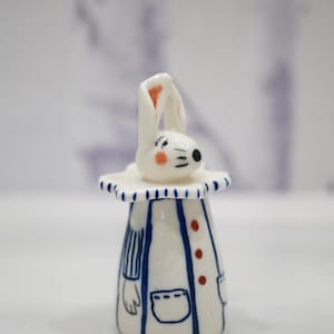 Porcelain Pirate Rabbit Head Vase: Hand-Sculpted Striped Decor