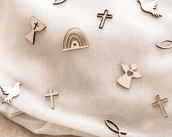 Decorazioni sparse per battesimi e comunioni: decorazioni da tavola, bomboniere e decorazioni festive