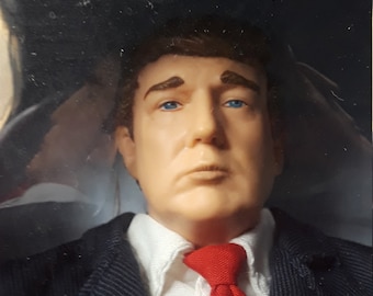 2004 Donald Trump The Apprentice Talking Collectors Doll * NRFB* in Original Box