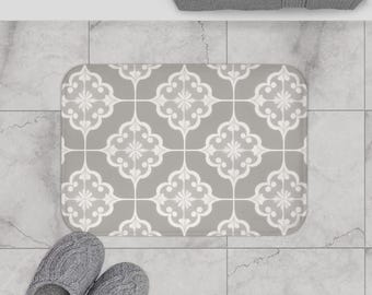 Gray Vintage-Style Non-Slip Bath Mat Soft Bathroom Rug Modern Farmhouse Elegant Home Decor Gift Idea