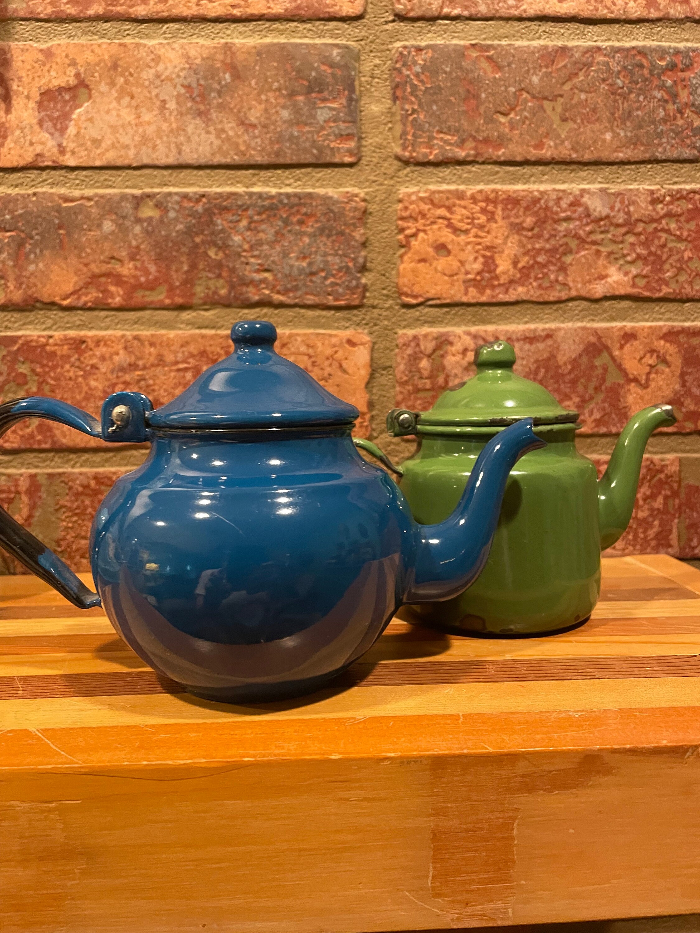 Kitty Miniature Enamel Teapots