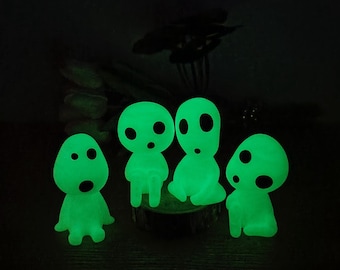 4 phosphorescent kodamas figurines, Princess Mononoke Forest Guardian Spirits for Terrariums & flower pot ornament, Ghibli, studio ghibli.
