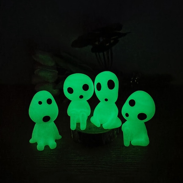 4 figurines kodamas phosphorecent, Princess Mononoke Forest Guardian Spirits for Terrariums & ornement pot de fleur, Ghibli, studio ghibli.