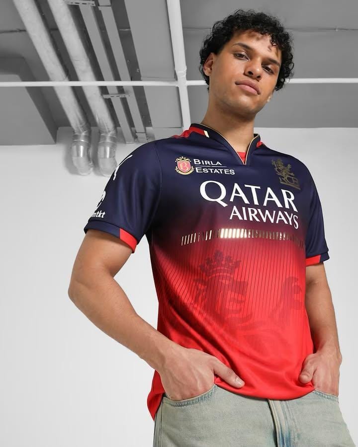 インド　ロイヤル・チャレンジャーズ・バンガロール　クリケット　ユニホームメンズM インド ロイヤル・チャレンジャーズ・バンガロール クリケット