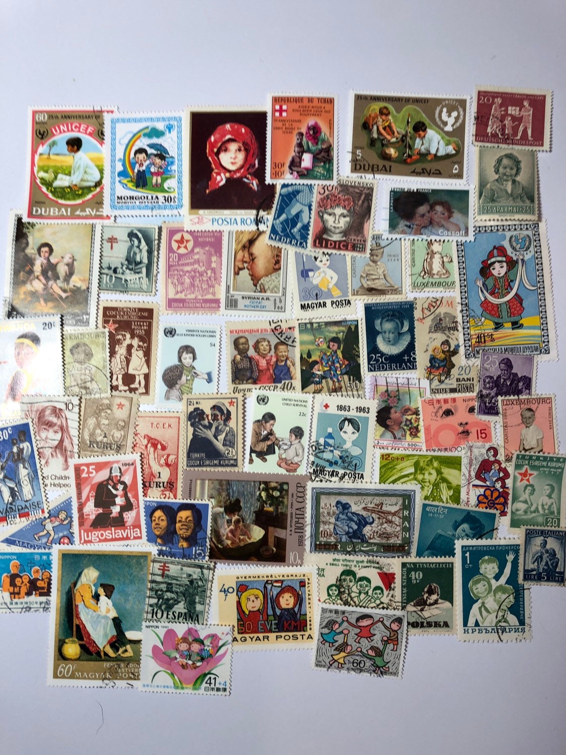 CHILDREN & BABIES Postage Stamps Worldwide Postage Stamps, Vintage