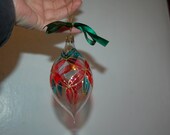 Beautiful Waterford Holiday Heirlooms, Mouth Blown, Hand Painted, Art Glass quot Lismore Iridescent Onion quot Seahorse Marked, Christmas Ornament