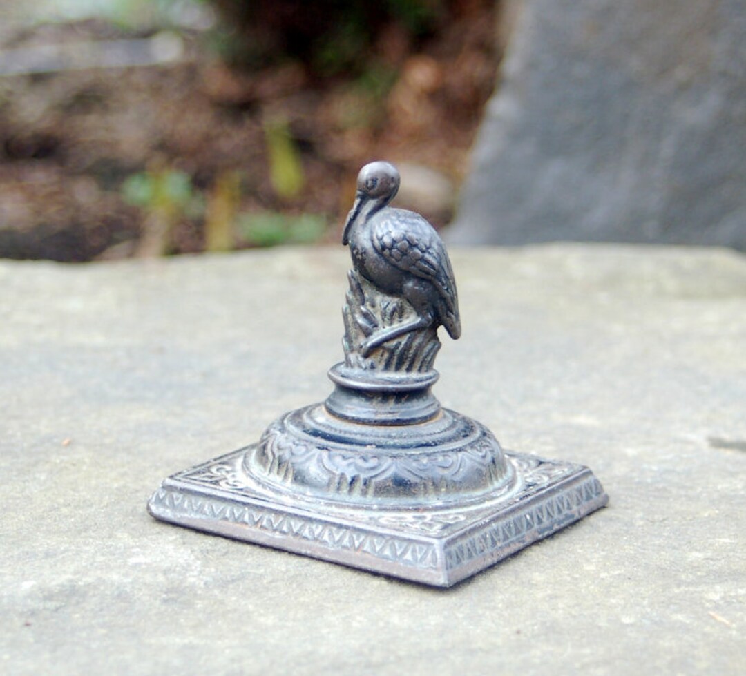 Victorian Cast Iron Pelican Bird Seabird Water Bird Pelecanidae Desk Art Statue Paperweight