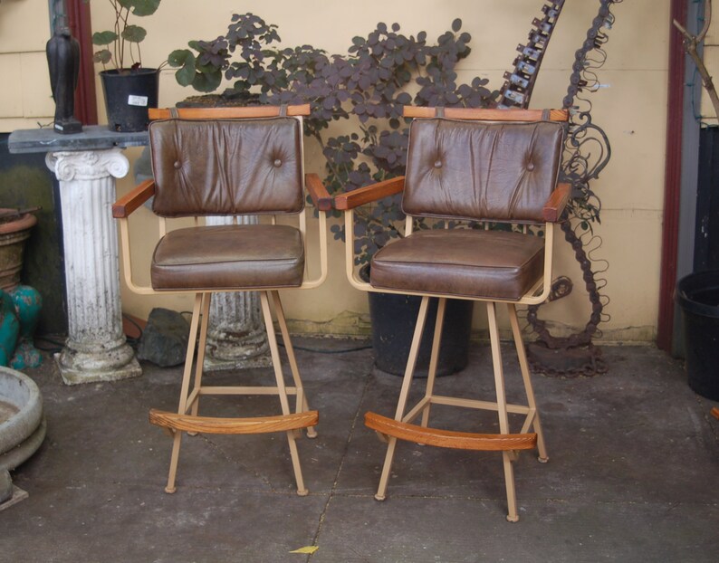 Pair Of California Modernist Bar Stools In Manner Cleo Image 0