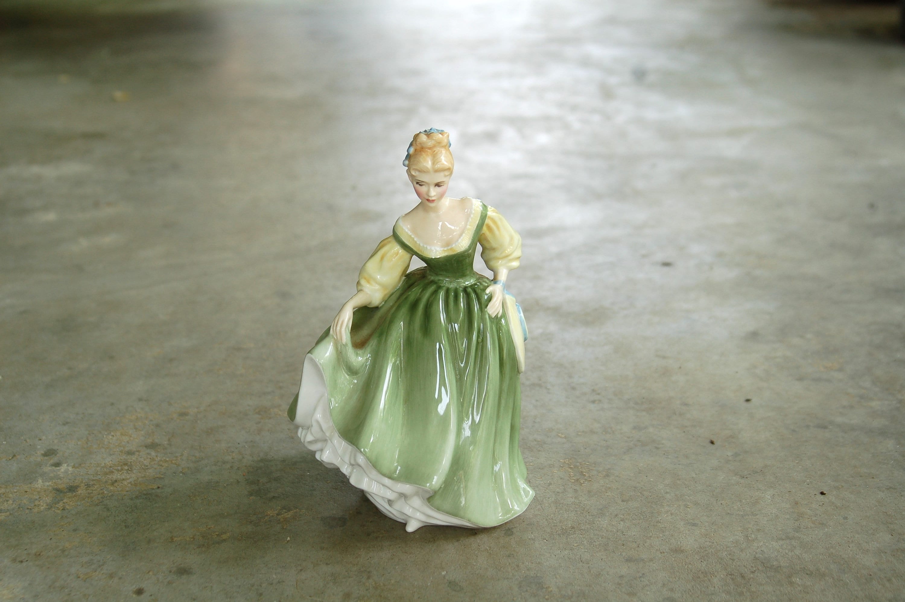 English Royal W - Etsy English Royal W - Etsy